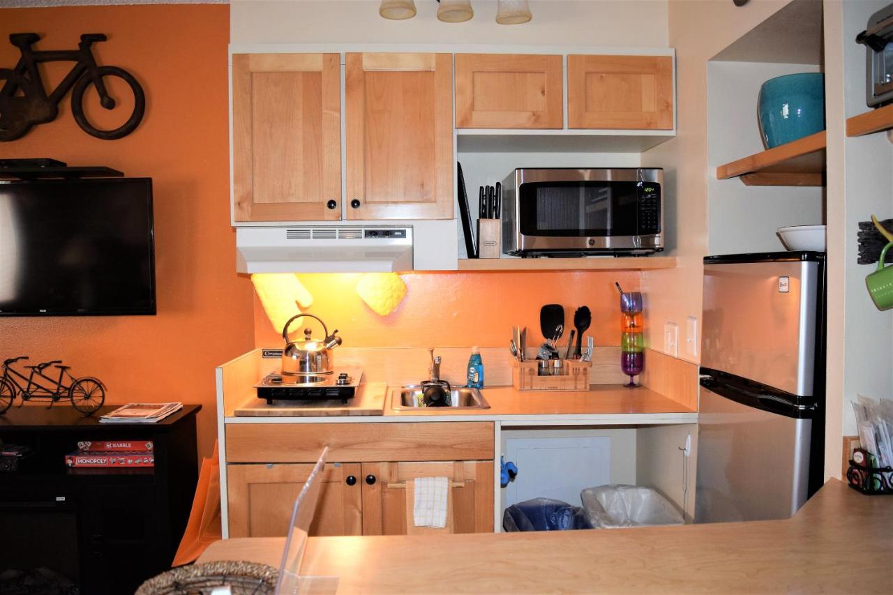 | St Danes Slickrock Cabin