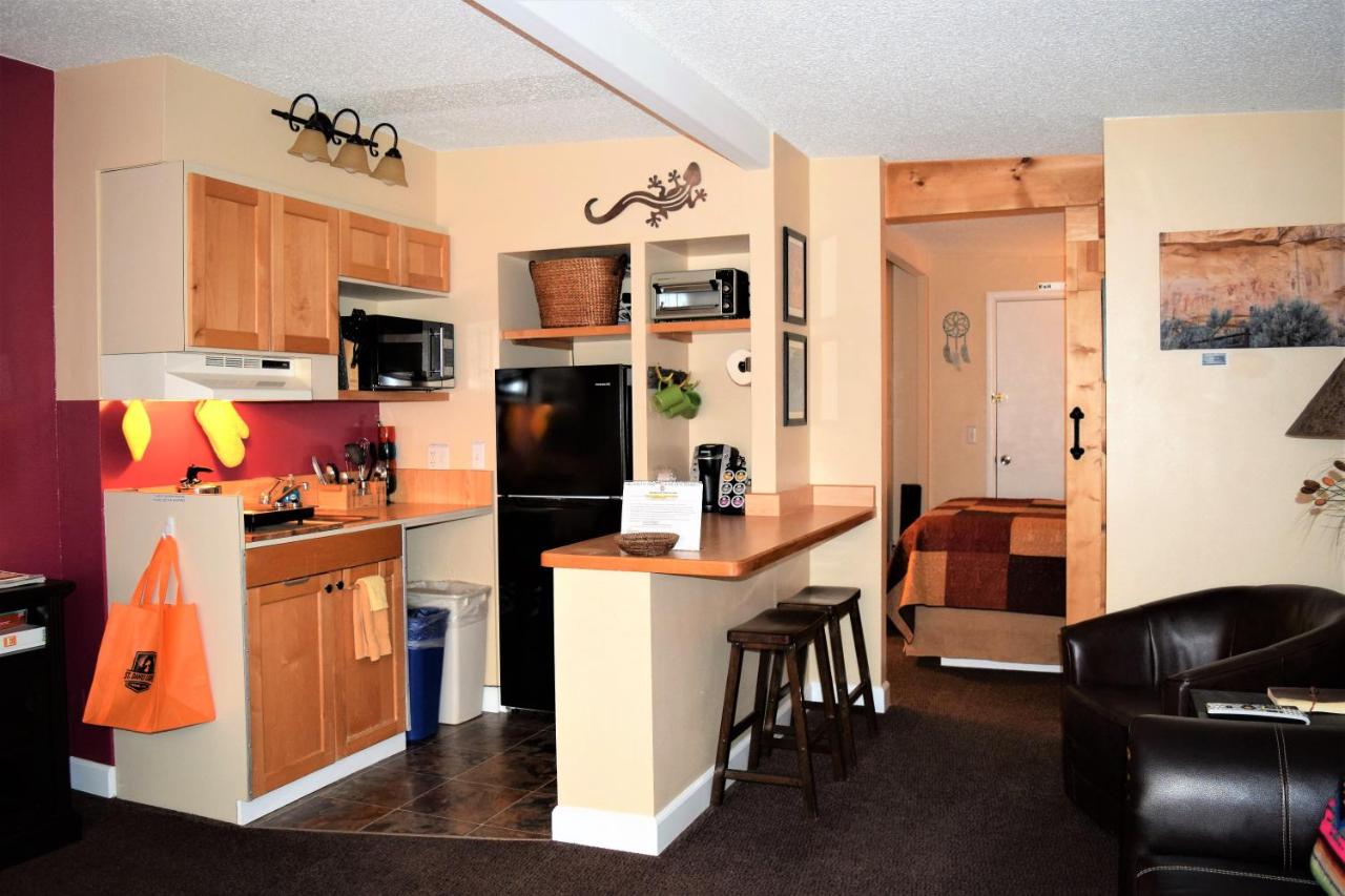 | St Danes Prickly Pear Cabin