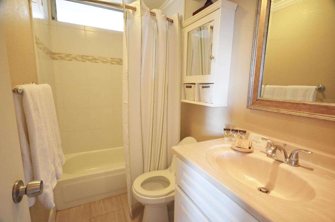 | KV1009 Waikiki 2463 Kuhio Ave Honolulu