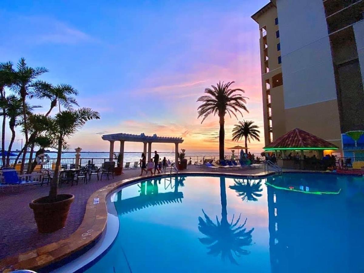 | Holiday Inn & Suites Clearwater Beach, an IHG Hotel