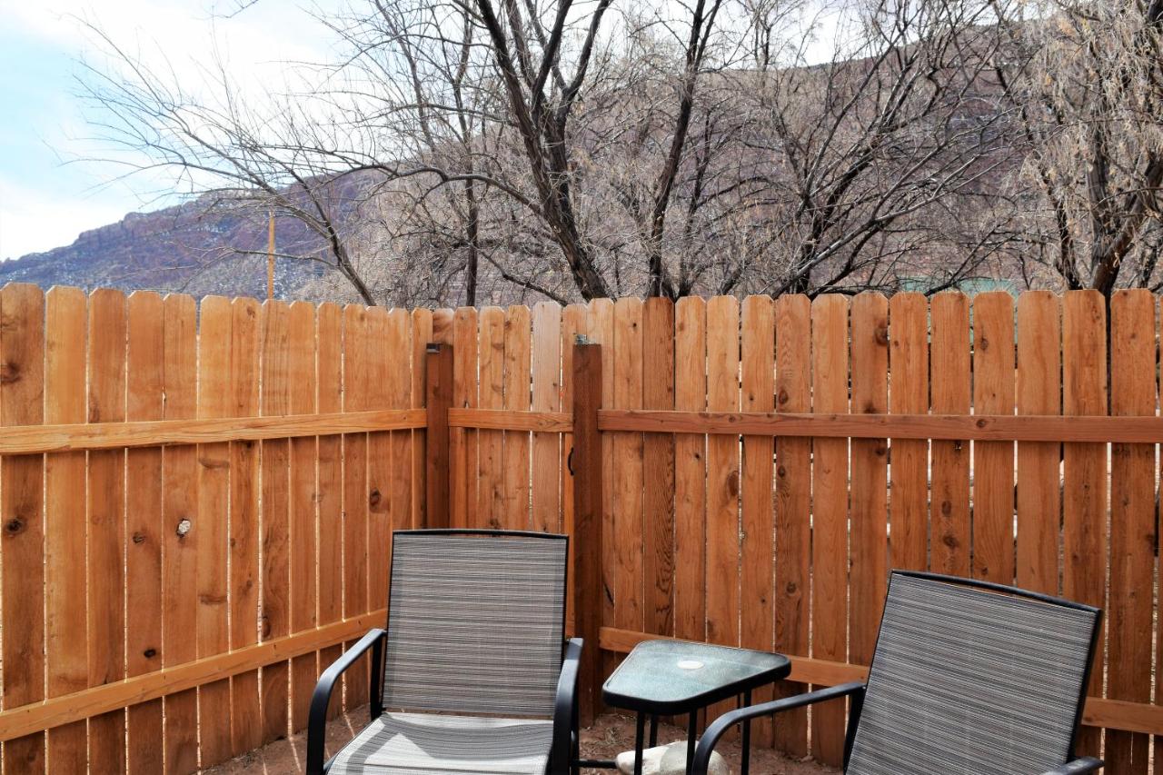 | St Danes Pinyon Pine Cabin