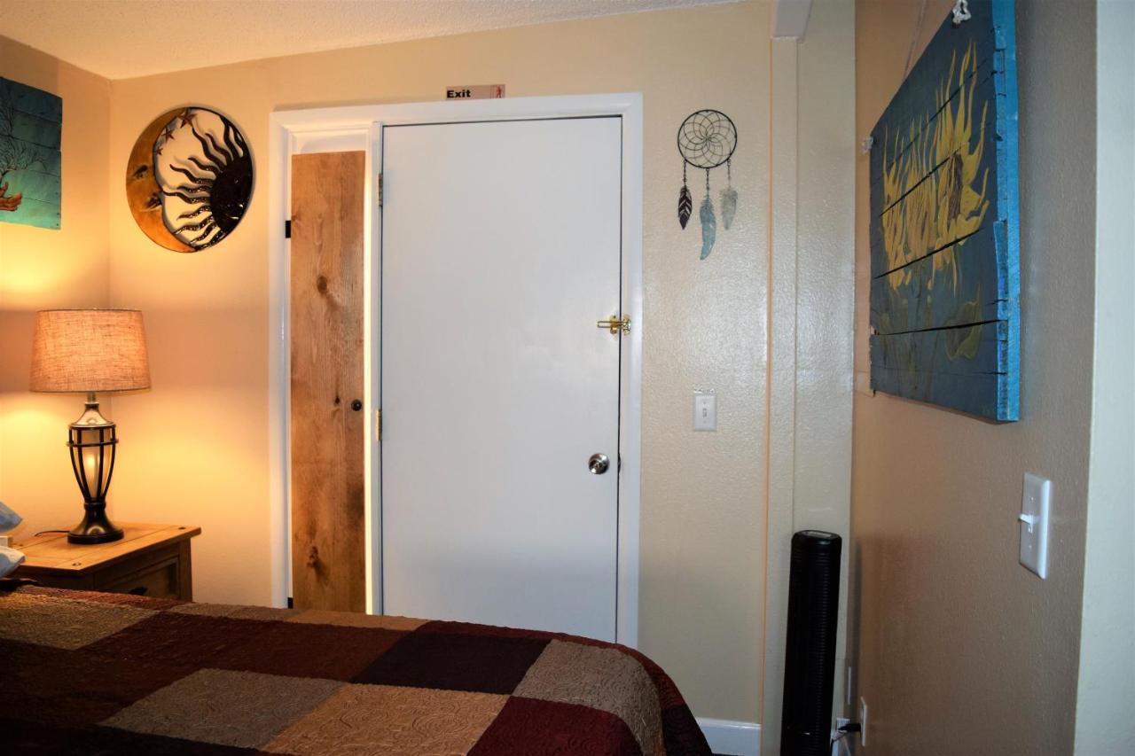 | St Danes Pinyon Pine Cabin