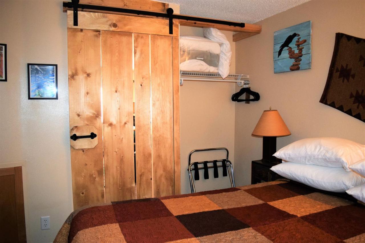| St Danes Pinyon Pine Cabin