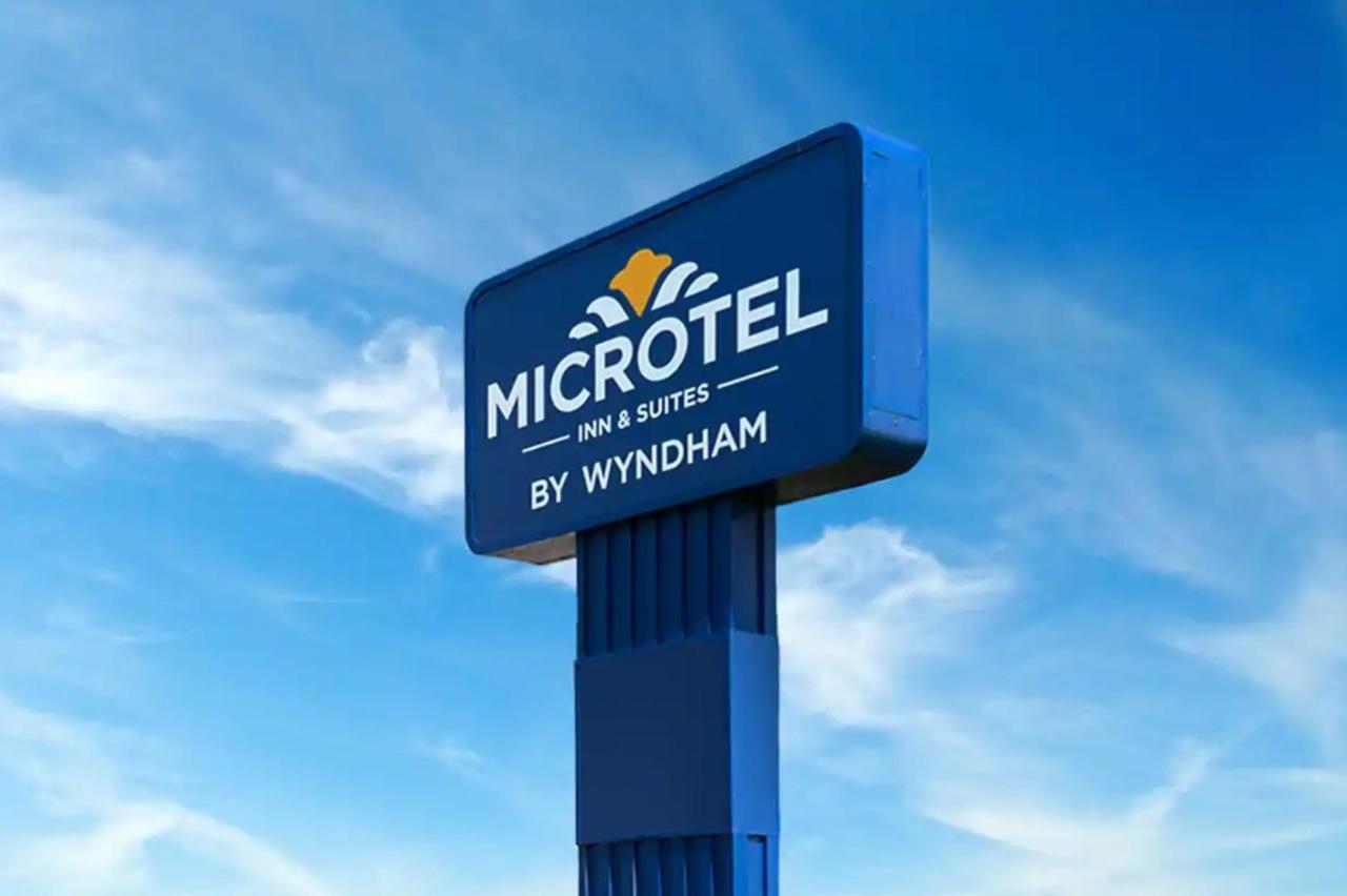 | Microtel Inn & Suites by Wyndham Gambrills
