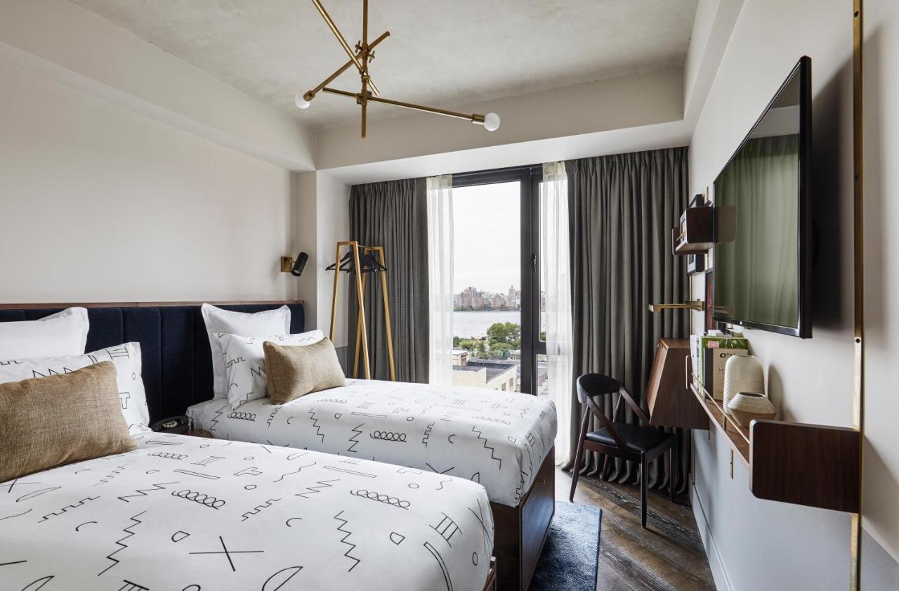 Cosy with Two Twin Beds at The Hoxton, Williamsburg