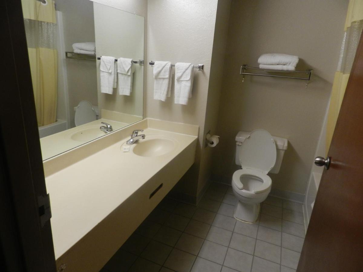 Standard Queen Room with Two Queen Beds - Non-Smoking at Haven Inn & Suites