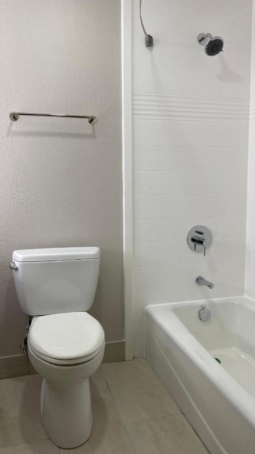 King Studio Suite - Non-Smoking at Days Inn & Suites by Wyndham Norcross