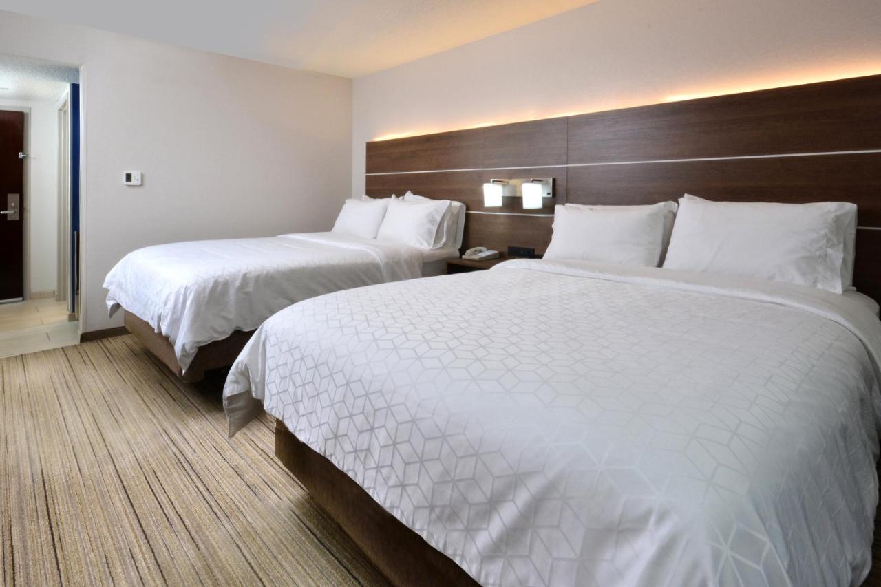 Deluxe Double Room with Two Double Beds - Non-Smoking at Holiday Inn Express Durham by IHG