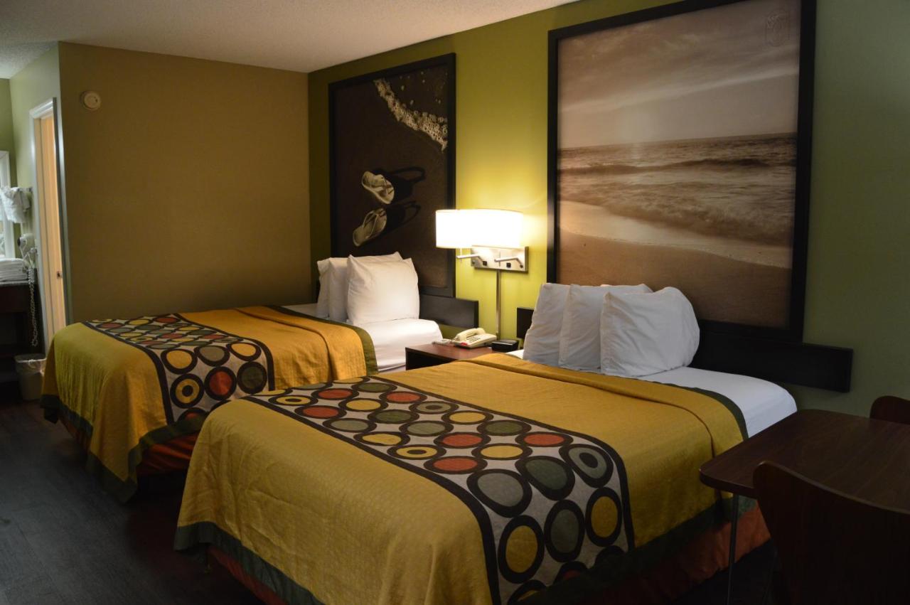  | Super 8 by Wyndham Monticello