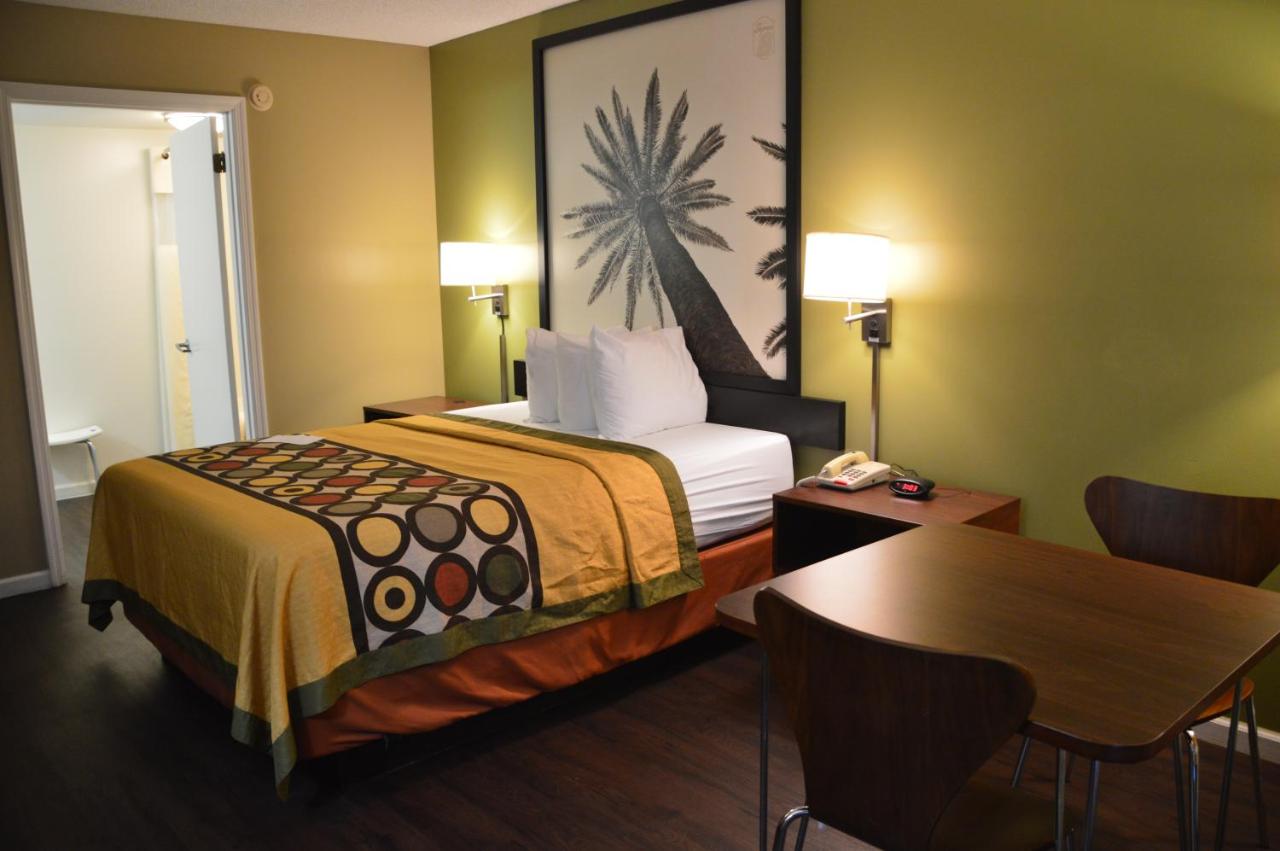  | Super 8 by Wyndham Monticello