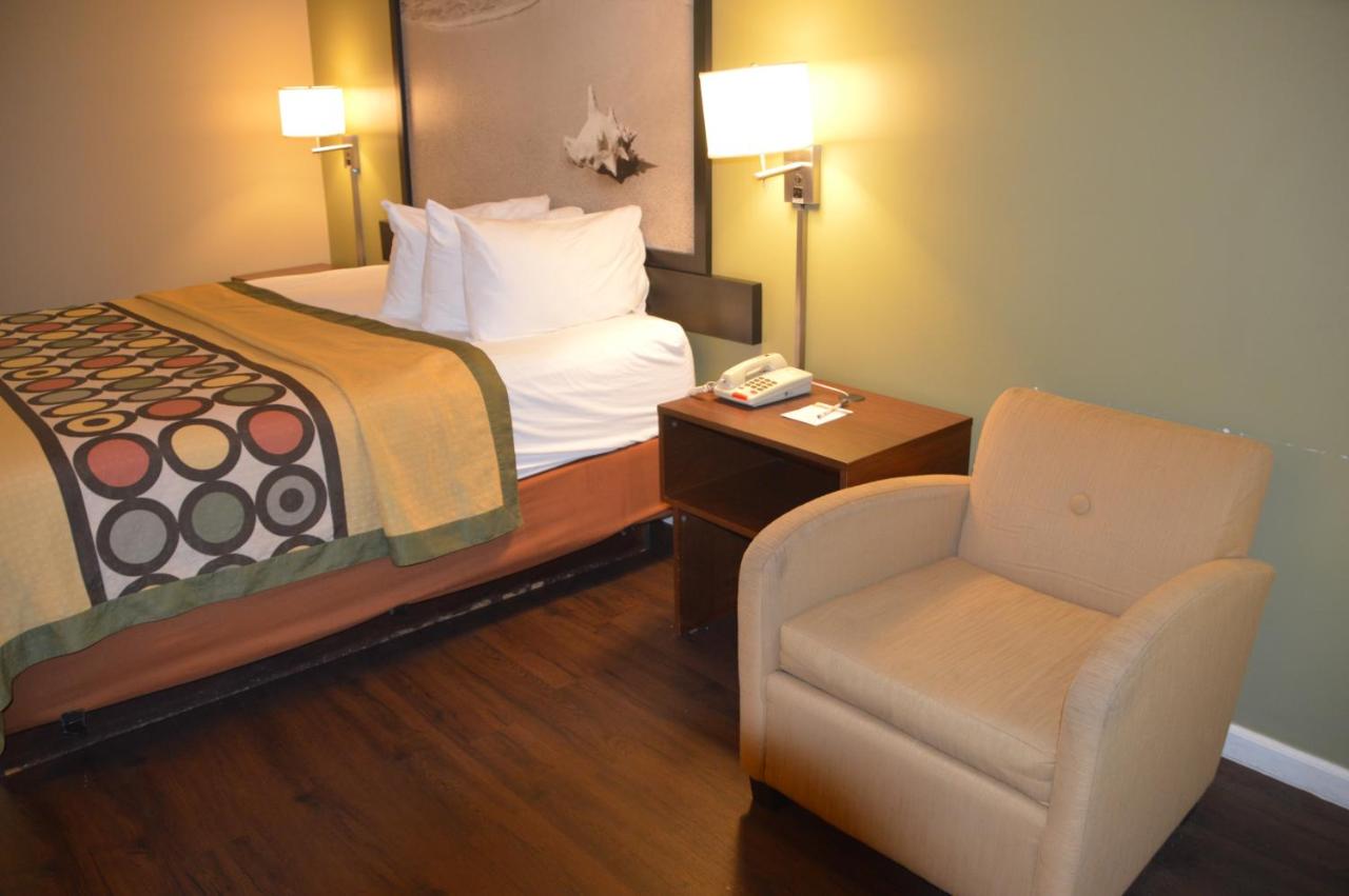  | Super 8 by Wyndham Monticello