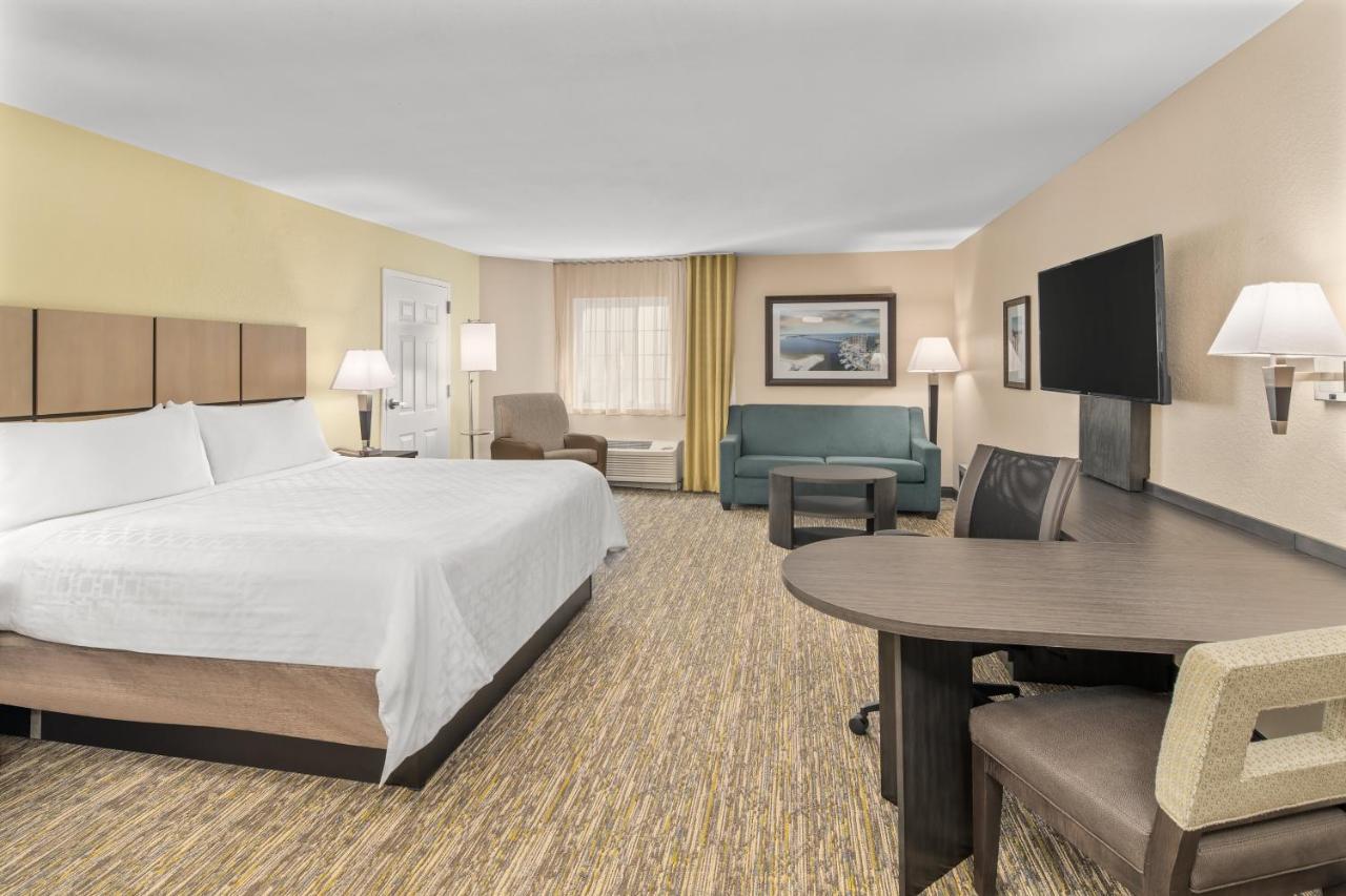  | Candlewood Suites Destin-Sandestin Area, an IHG Hotel