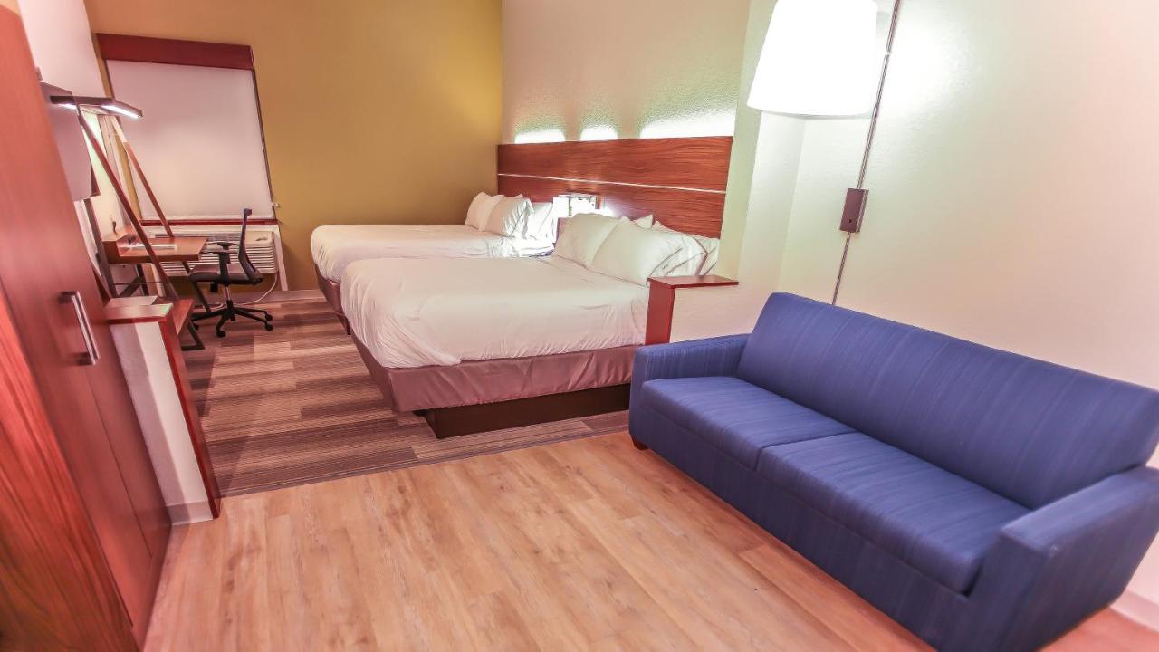 Queen Room with Sofa Bed - Non-Smoking at City Express By Marriott Daytona Beach Speedway
