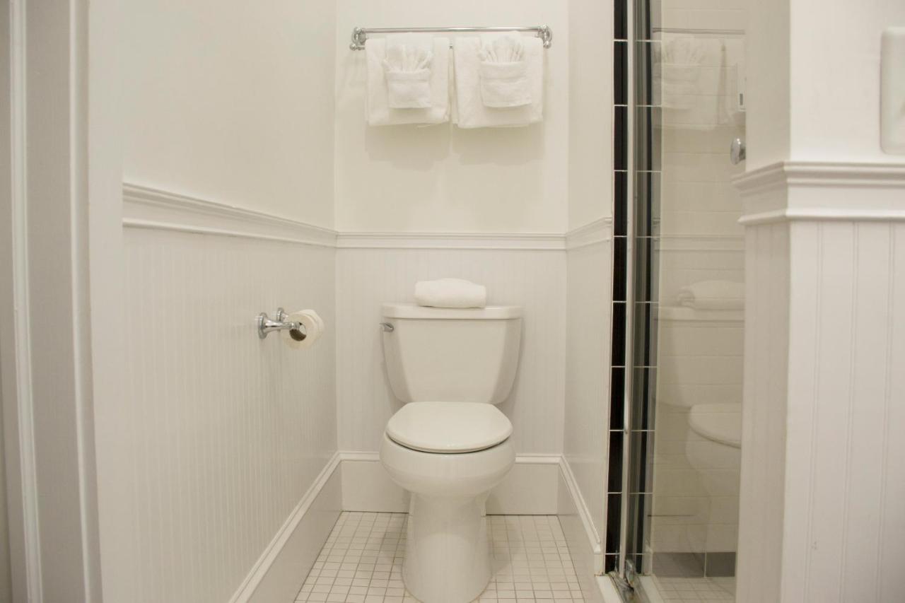 Deluxe King Room at Duval House
