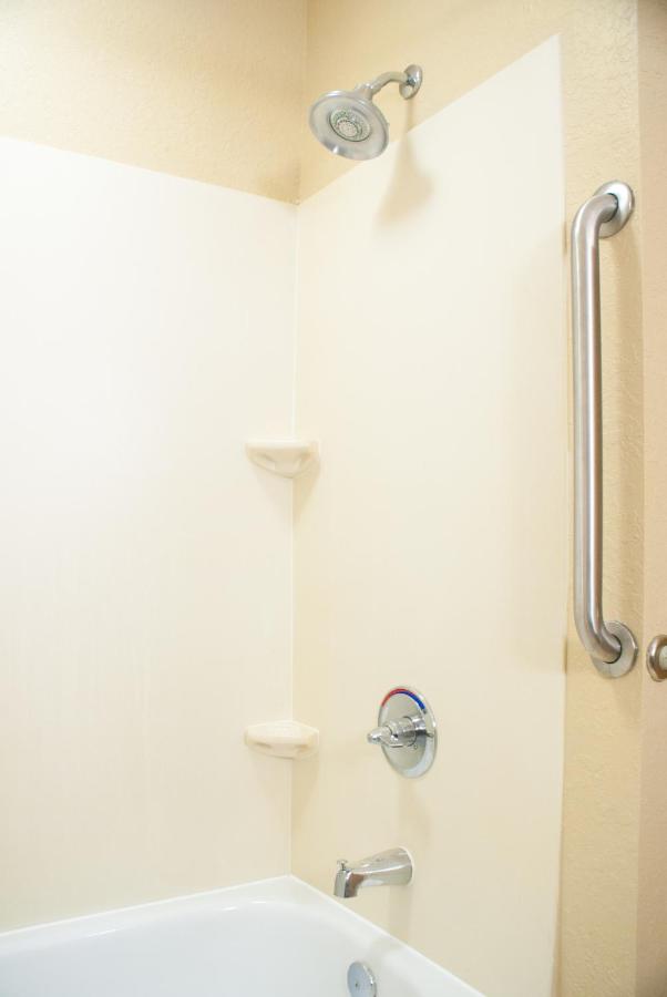 | Holiday Inn Express Hotel & Suites Jacksonville South I-295, an IHG Hotel