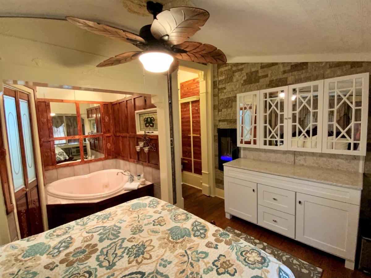 | The Gables Inn