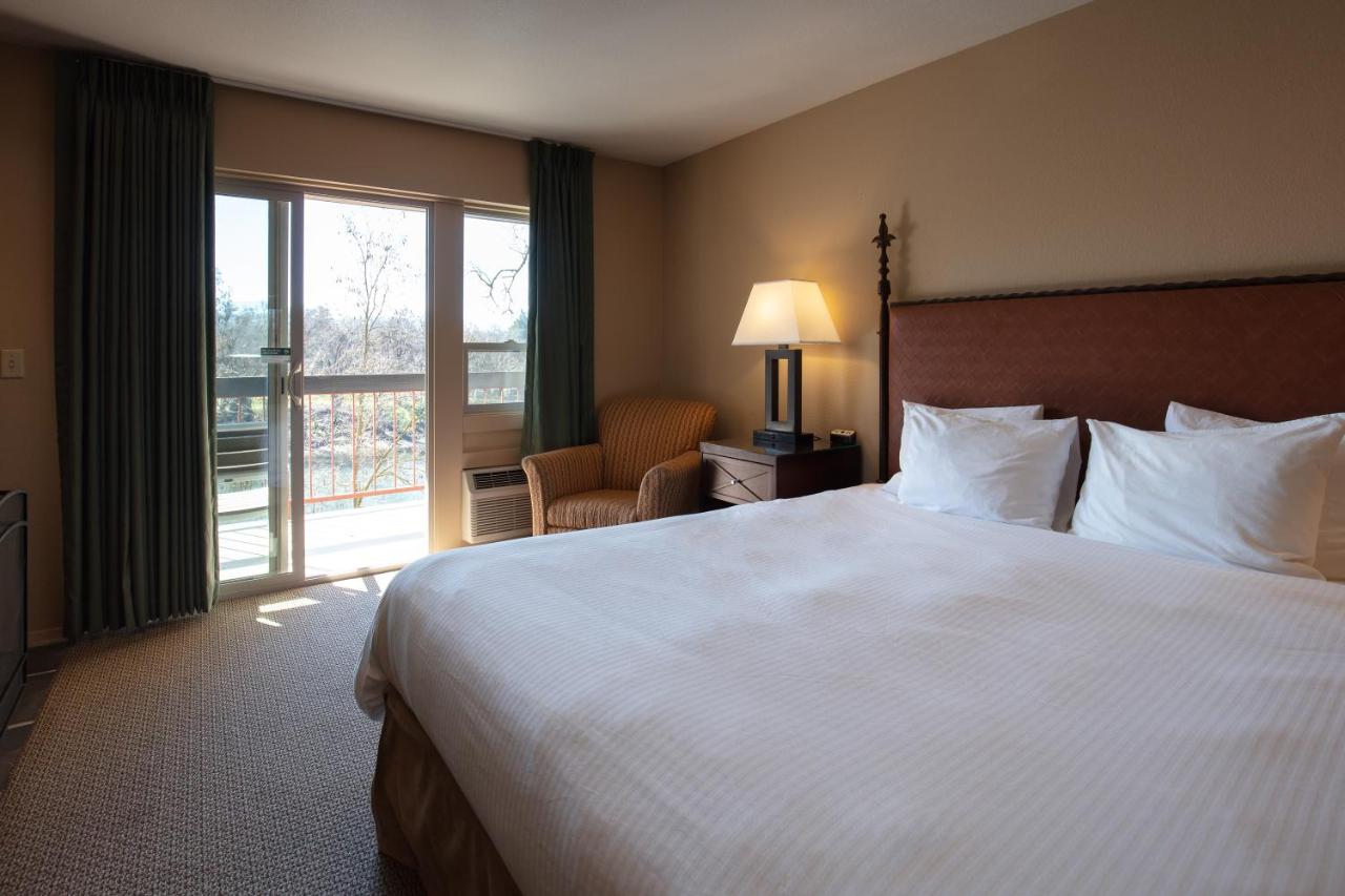 Premium King Room with River View at Riverside Inn
