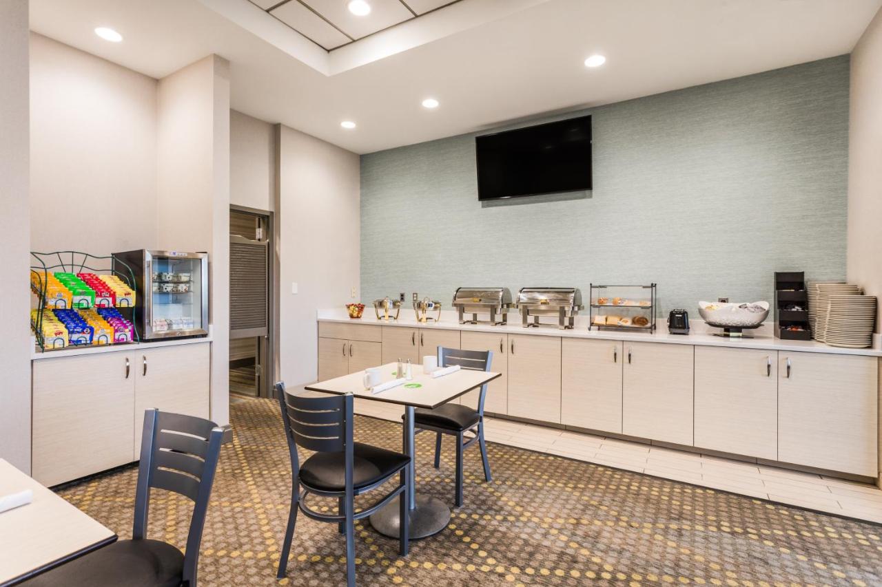 | Holiday Inn Timonium, an IHG Hotel