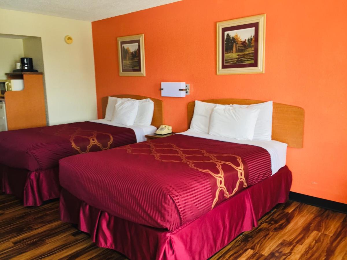 Standard Room with Two Double Beds and Jacuzzi - Non-Smoking at Bear Mount Inn & Suites