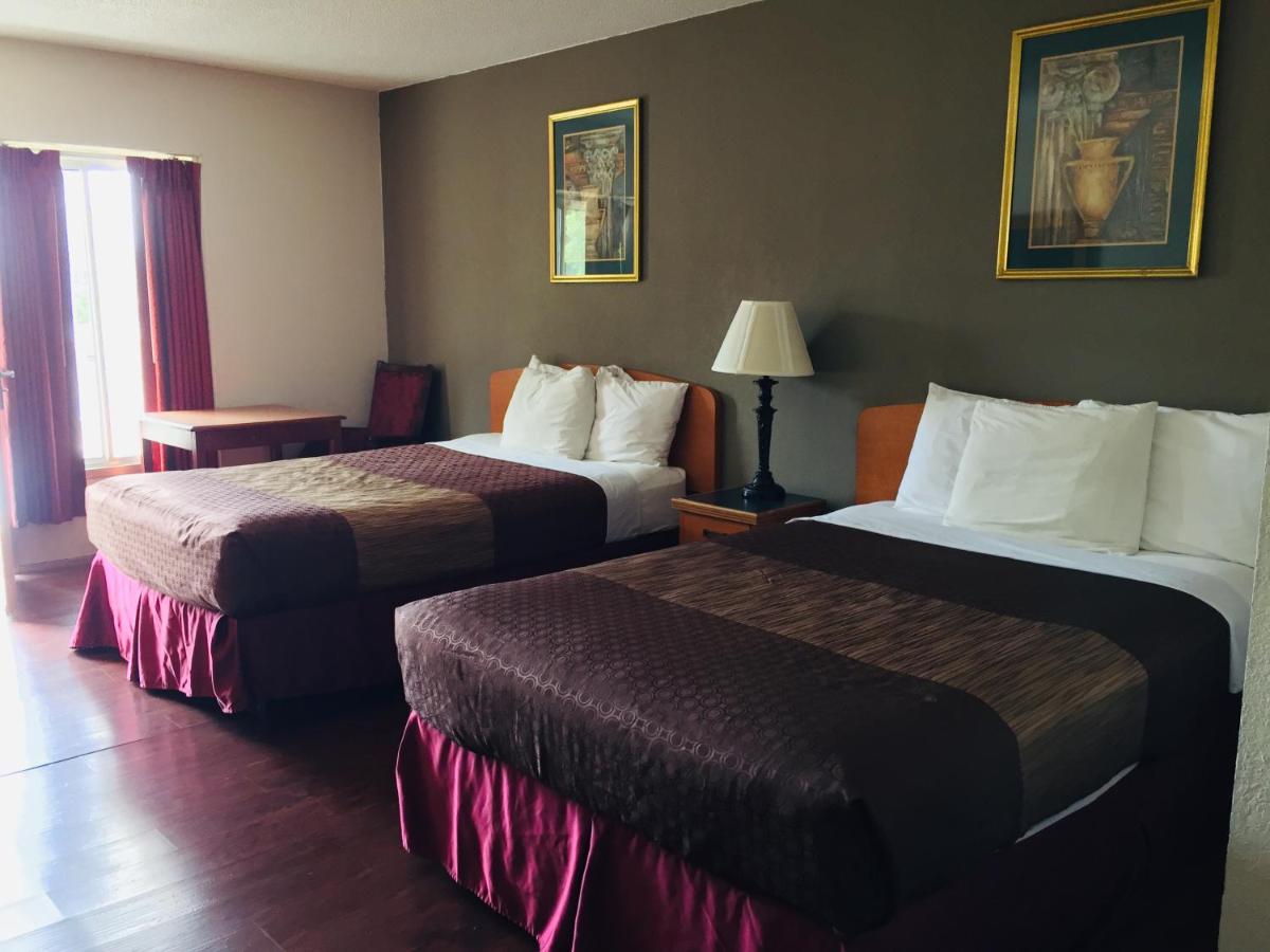 Standard Room With Two Double Beds - Pet Friendly - Non-Smoking at Bear Mount Inn & Suites