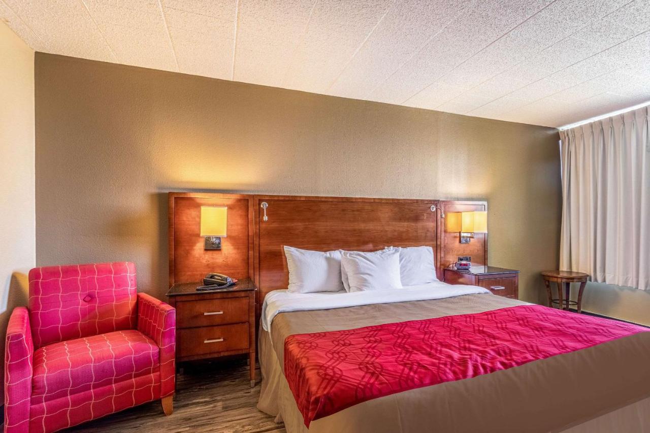 | Econo Lodge Fredonia