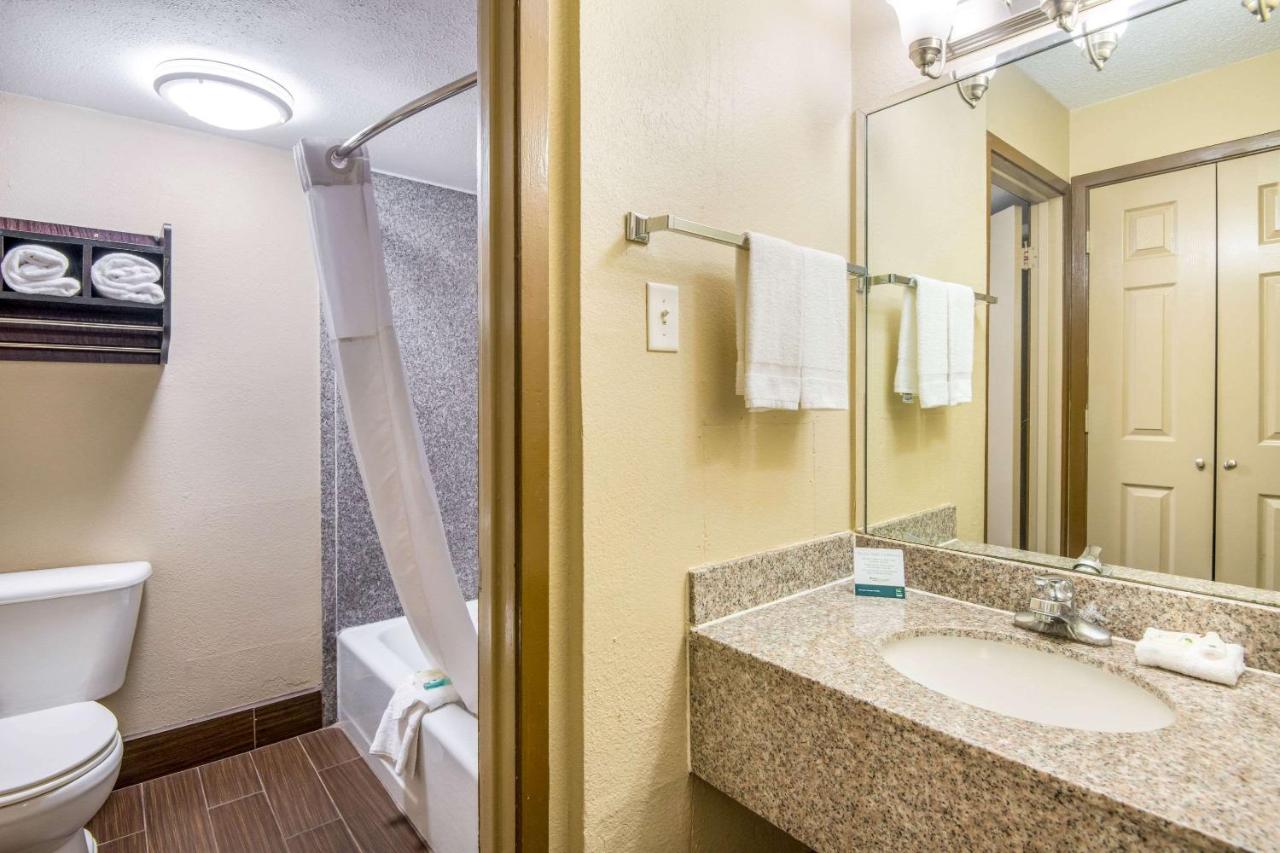 Queen Room with Two Queen Beds - Non-Smoking at Quality Inn Sweetwater I-20