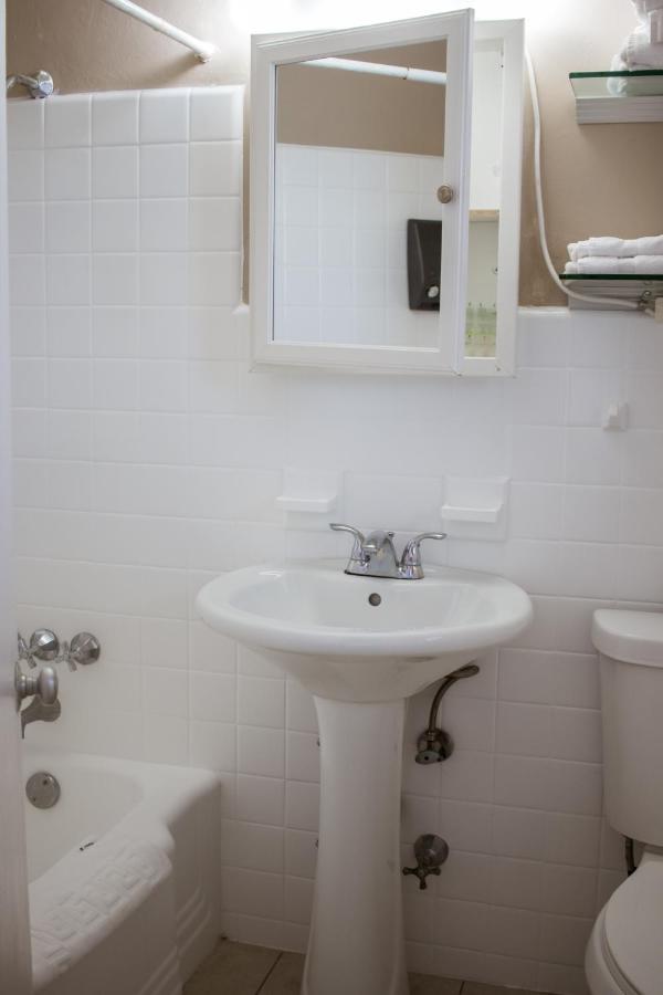  | Riptide Oceanfront Hotel