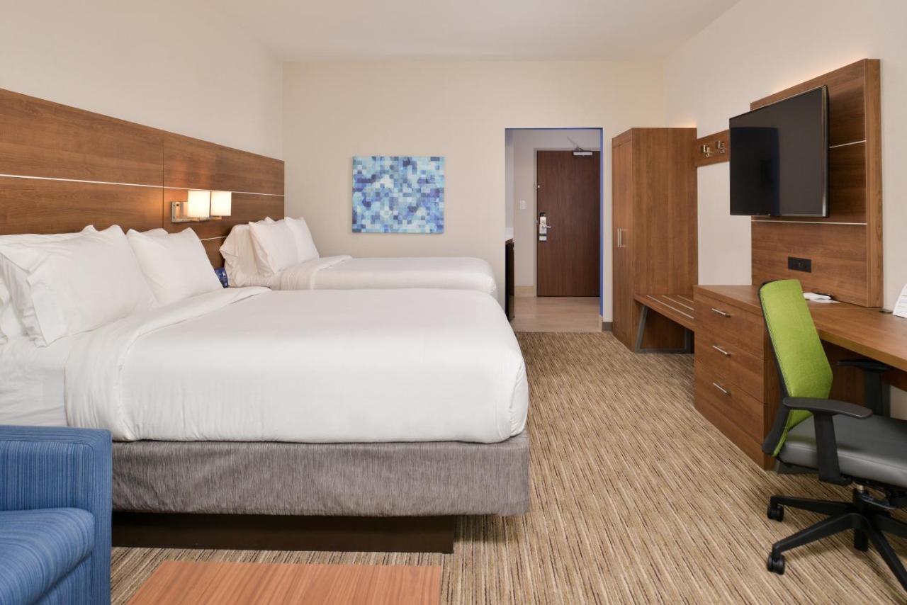 Suite with Two Beds - Non-Smoking at Holiday Inn Express Early by IHG