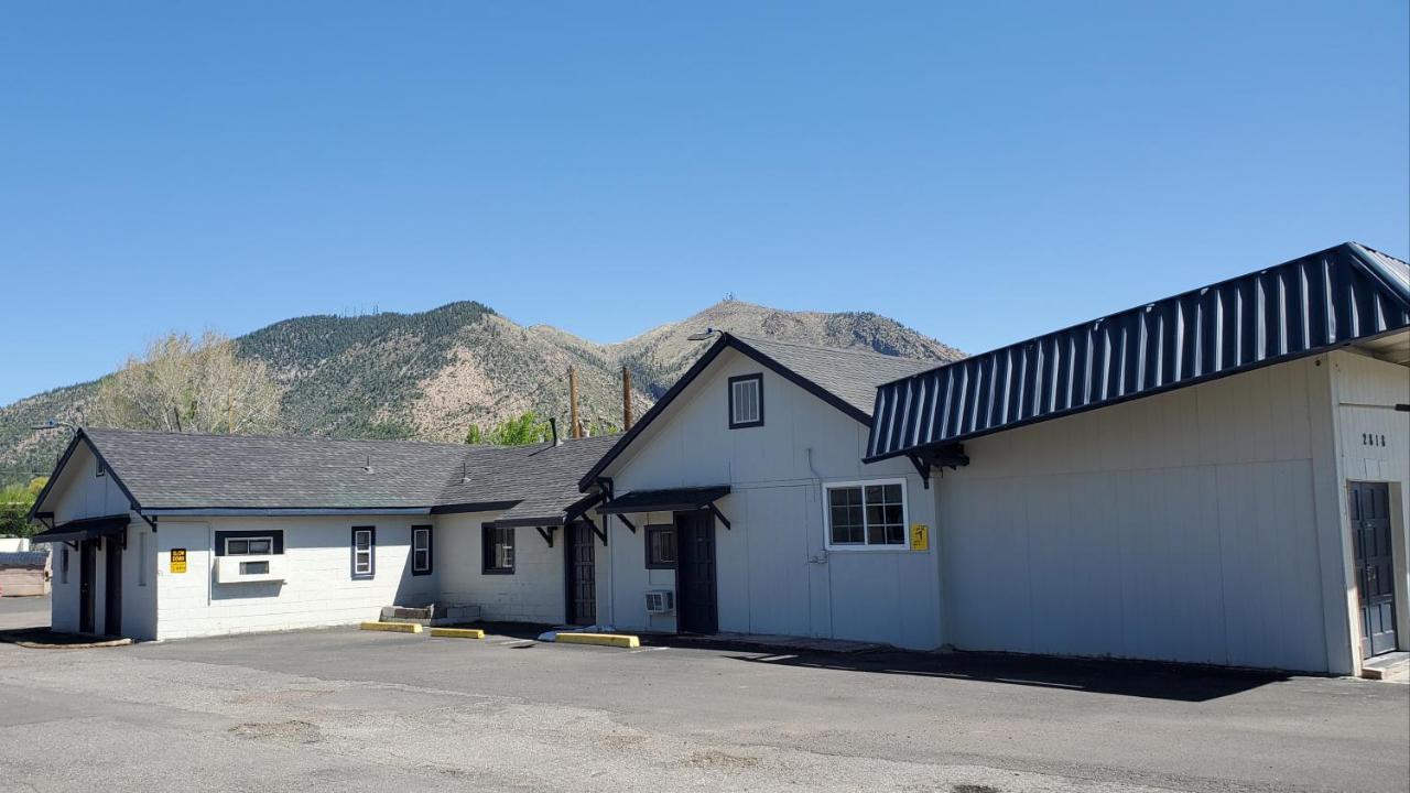 | PineCrest Inn & Suites
