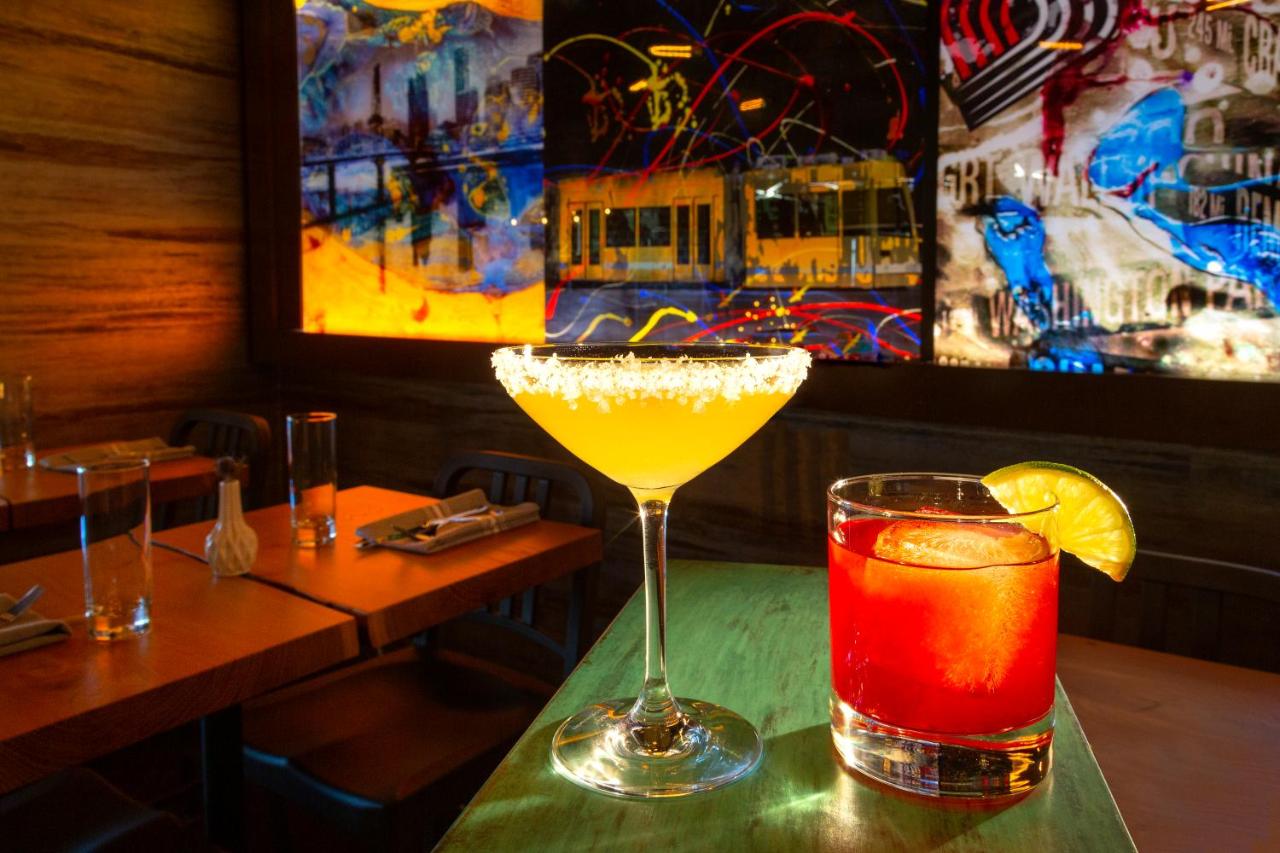| Silver Cloud Hotel - Portland