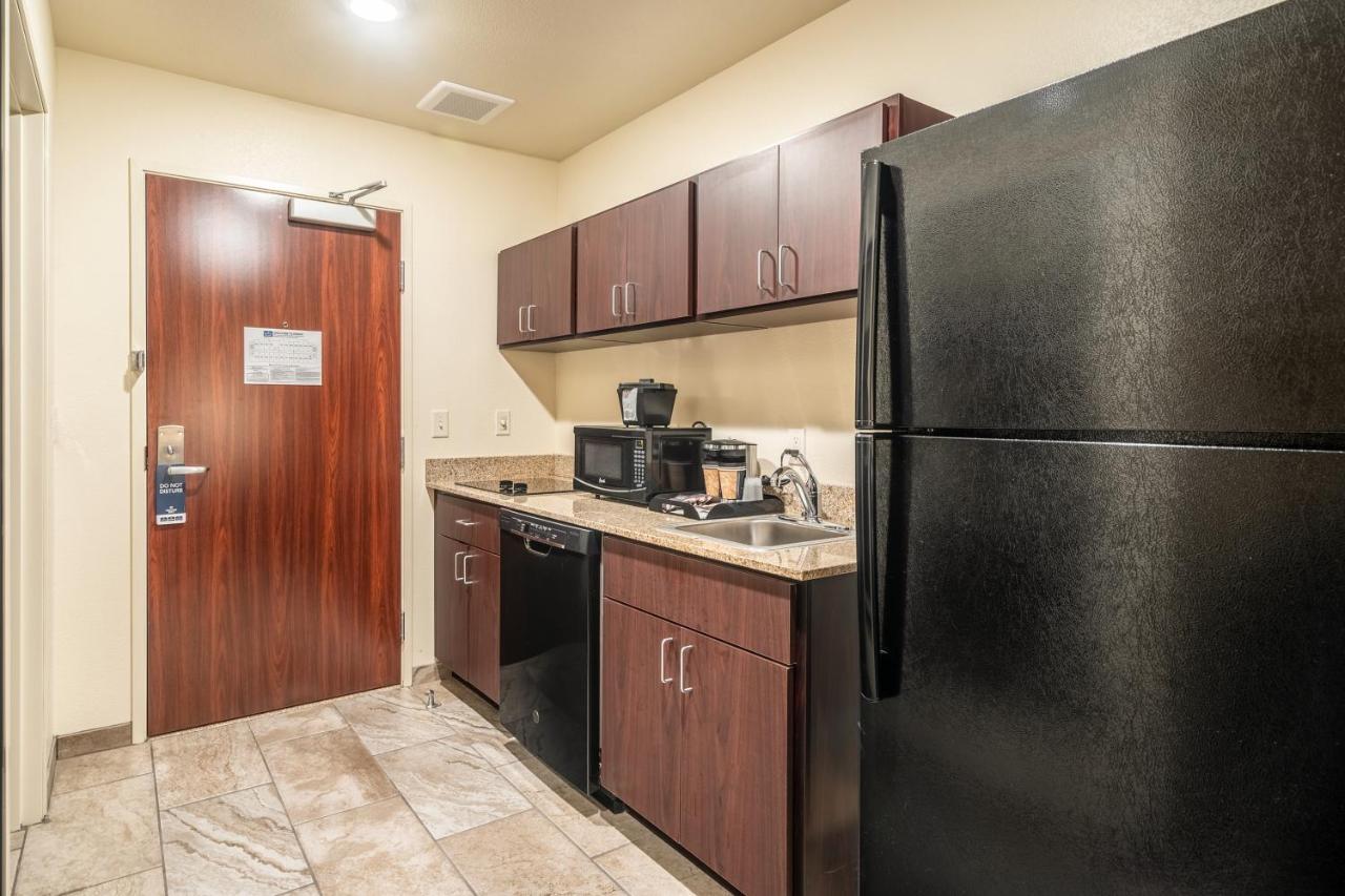 Family Room - Disability Access at Cobblestone Hotel & Suites - Andrews