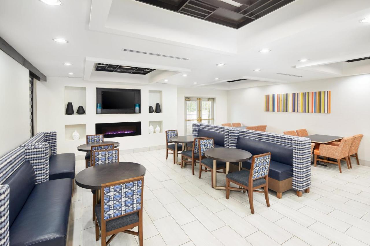 | Holiday Inn Express & Suites - Spartanburg-North, an IHG Hotel