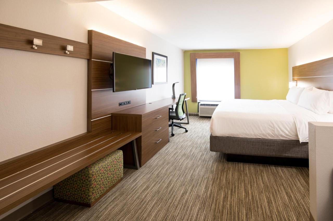Studio King Suite with Sofa Bed - Non-Smoking at Holiday Inn Express Atlanta-Stone Mountain by IHG