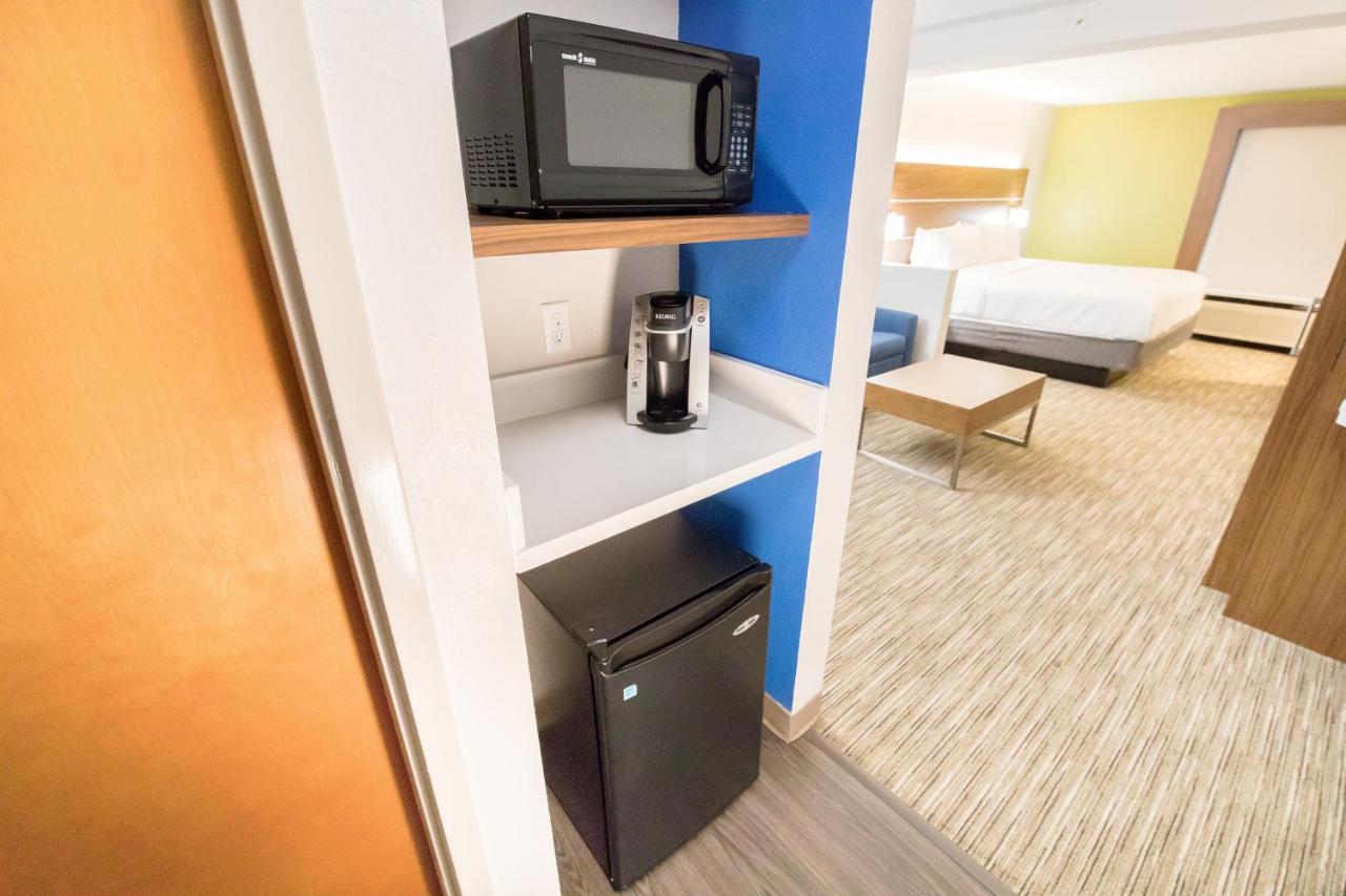 Studio King Suite with Sofa Bed - Non-Smoking at Holiday Inn Express Atlanta-Stone Mountain by IHG