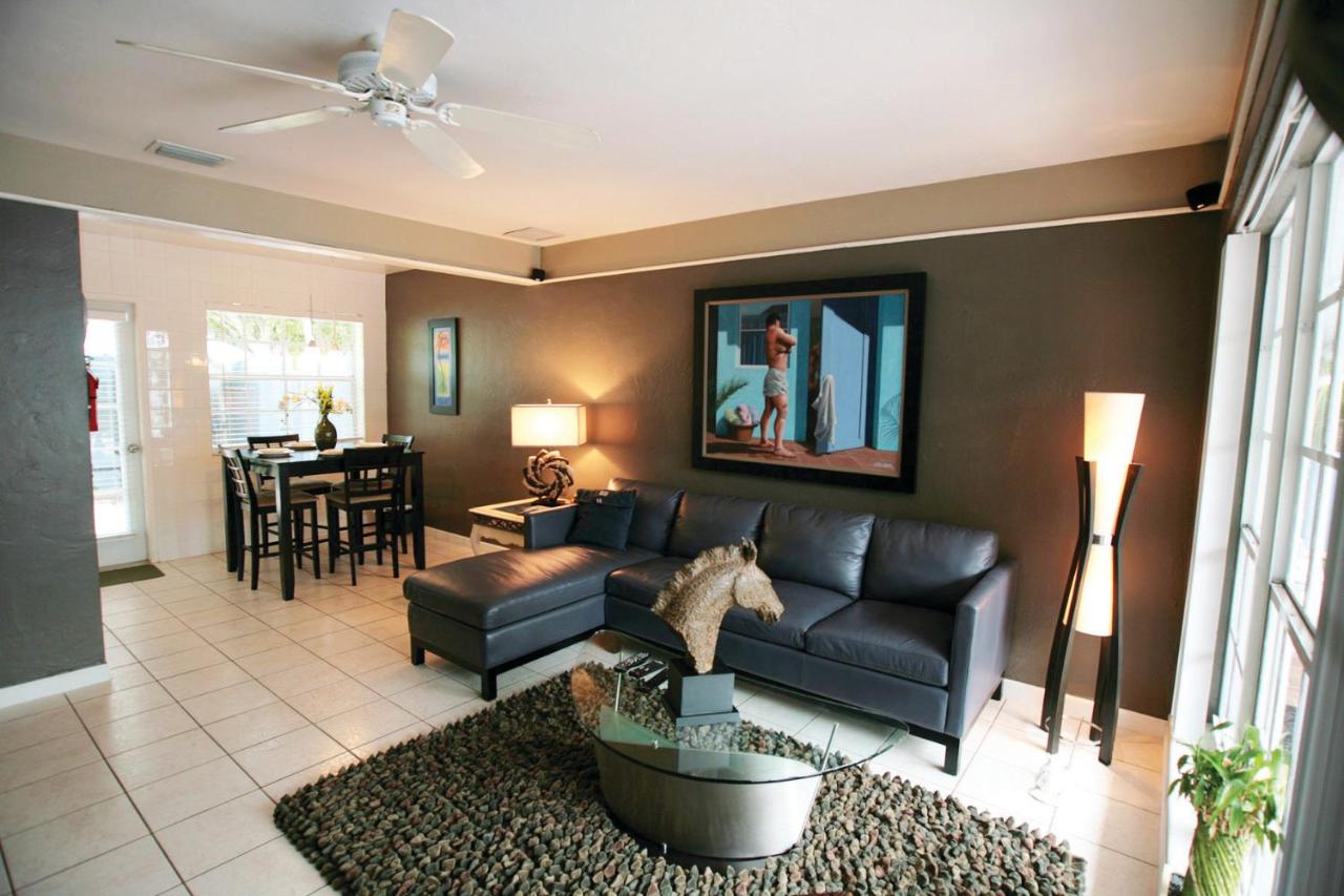 | Coral Reef Guesthouse