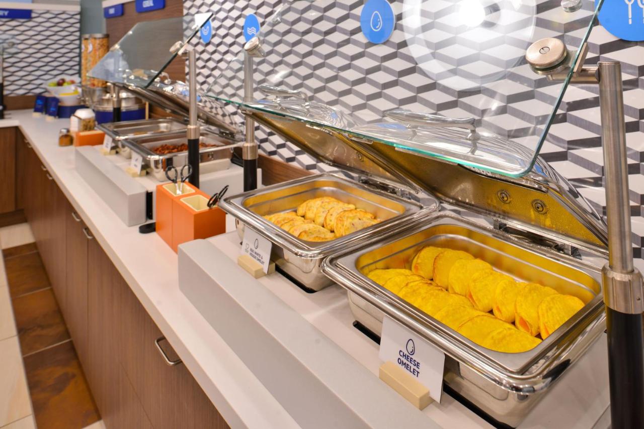 | Holiday Inn Express & Suites Lubbock Southwest – Wolfforth, an IHG Hotel