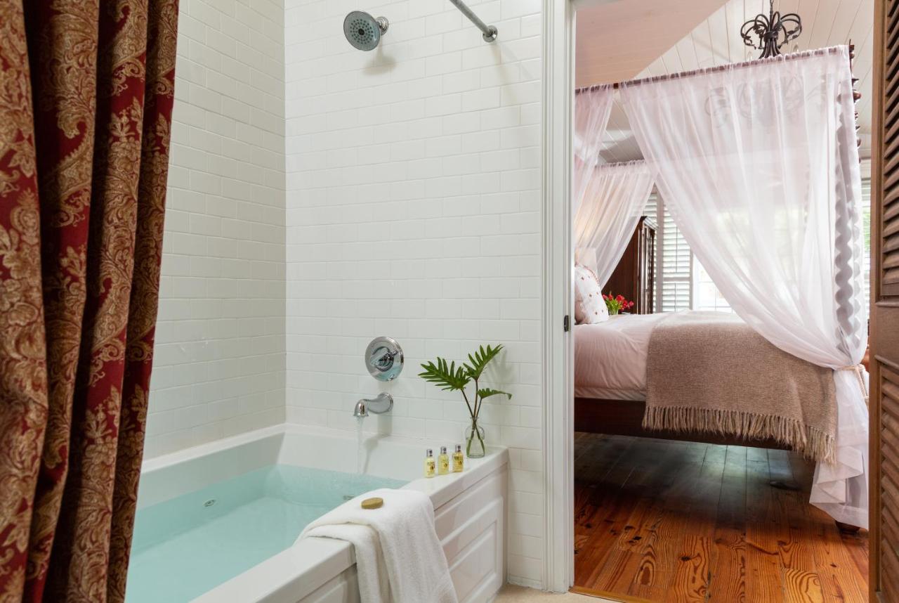 | Port d'Hiver Bed and Breakfast
