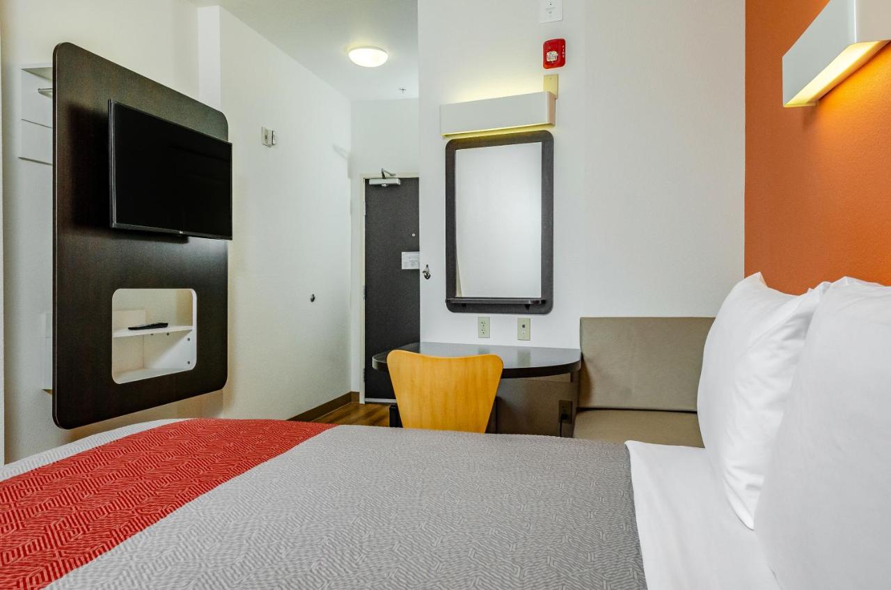 | Motel 6-Livingston, CA - Merced County