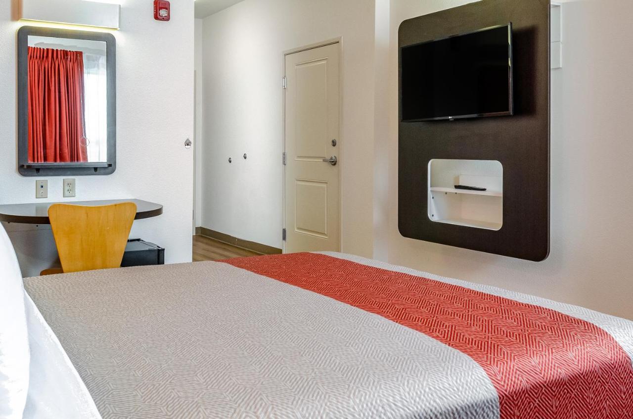 | Motel 6-Livingston, CA - Merced County