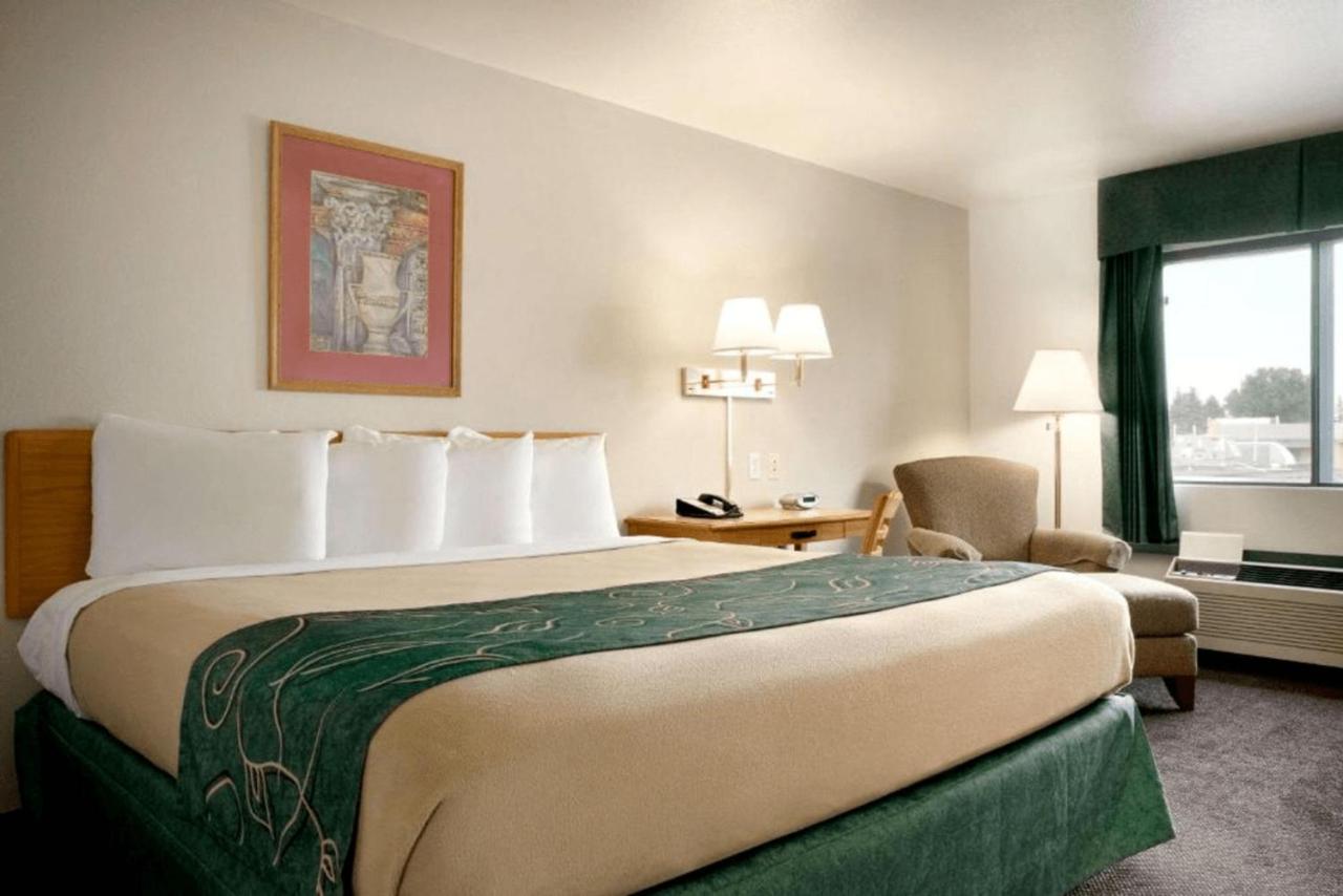 King Room - Non-Smoking at Travelodge by Wyndham Cheyenne