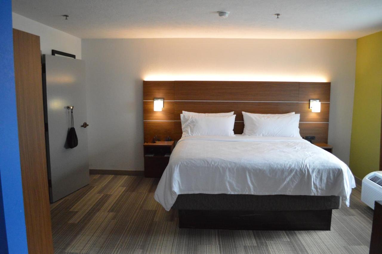 Two-Room King Suite with Whirlpool - Non-Smoking at Holiday Inn Express & Suites Batesville by IHG