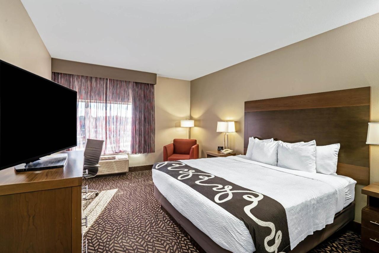 King Room at La Quinta Inn & Suites by Wyndham Tuscaloosa University