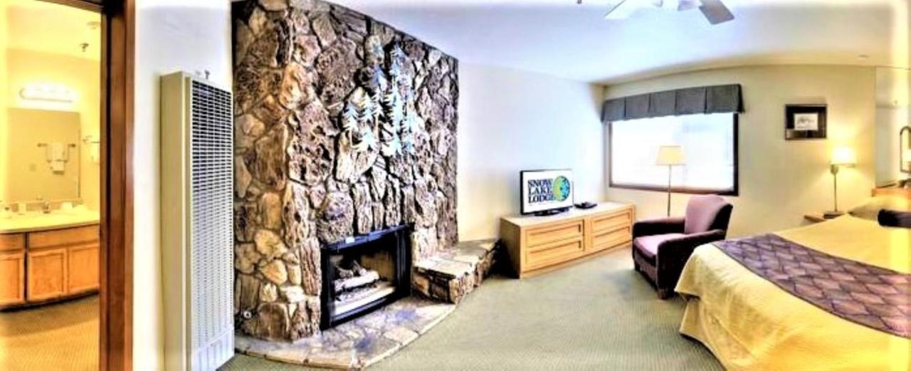 Suite (4 Adults) at Getaways at Snow Lake Lodge