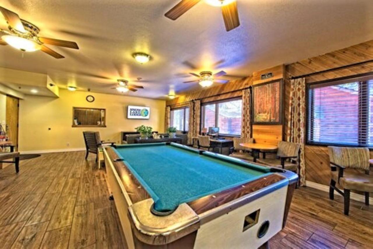 Suite (4 Adults) at Getaways at Snow Lake Lodge