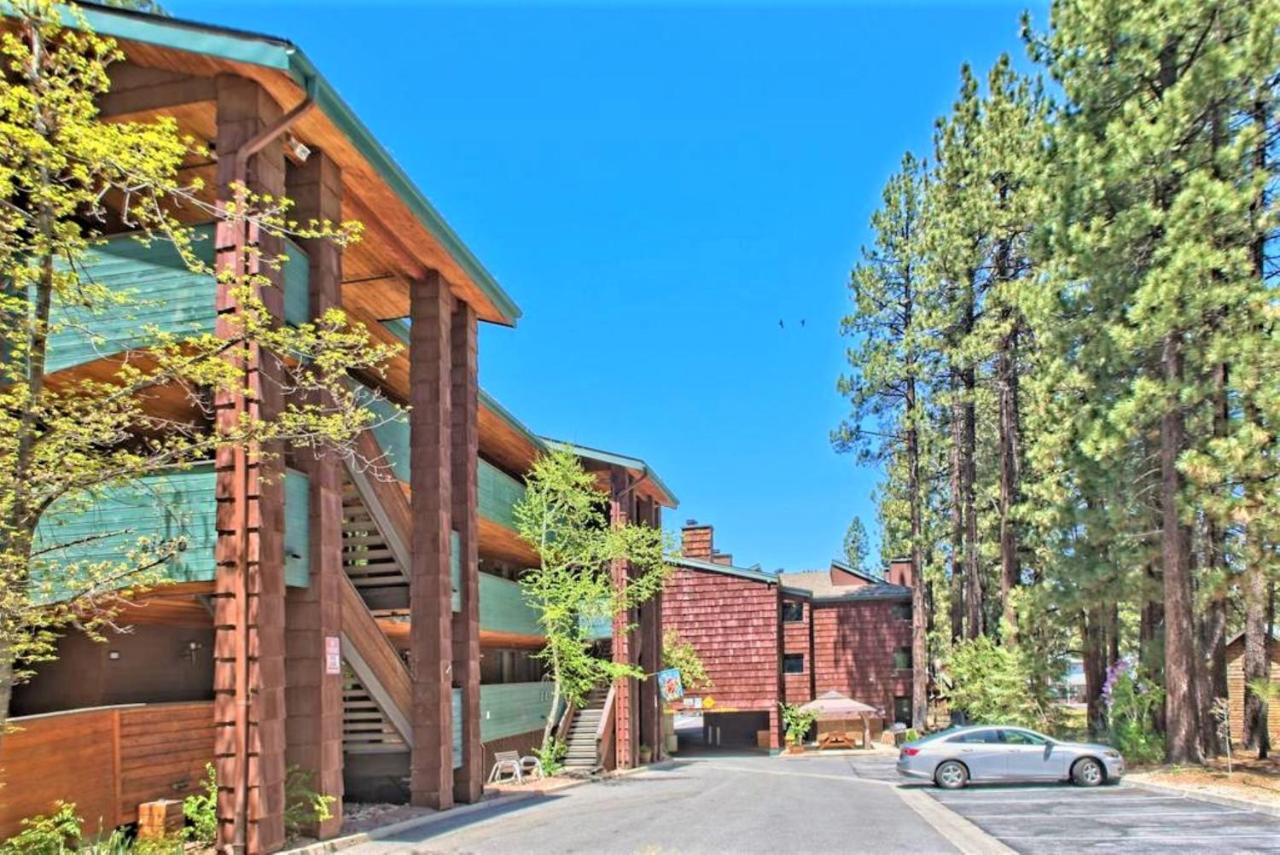 Suite (4 Adults) at Getaways at Snow Lake Lodge
