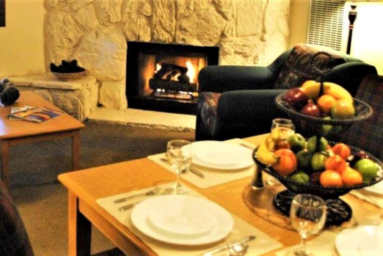 Suite (4 Adults) at Getaways at Snow Lake Lodge