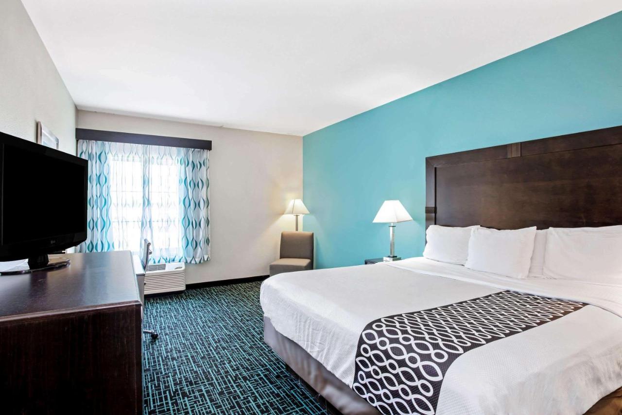 Deluxe King Room at La Quinta Inn & Suites by Wyndham PCB Pier Park area