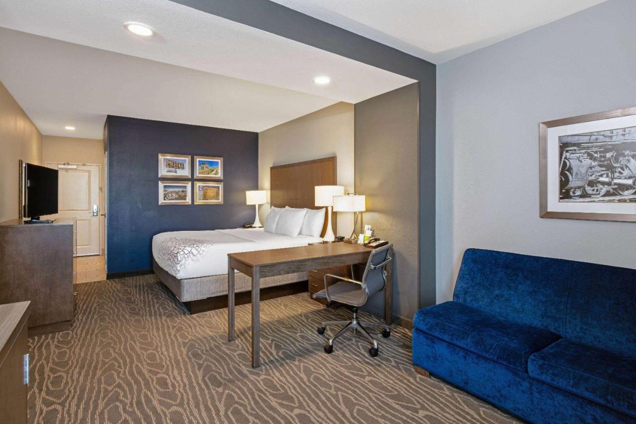 Executive King Room with Sofa Bed at La Quinta Inn & Suites by Wyndham Kingman