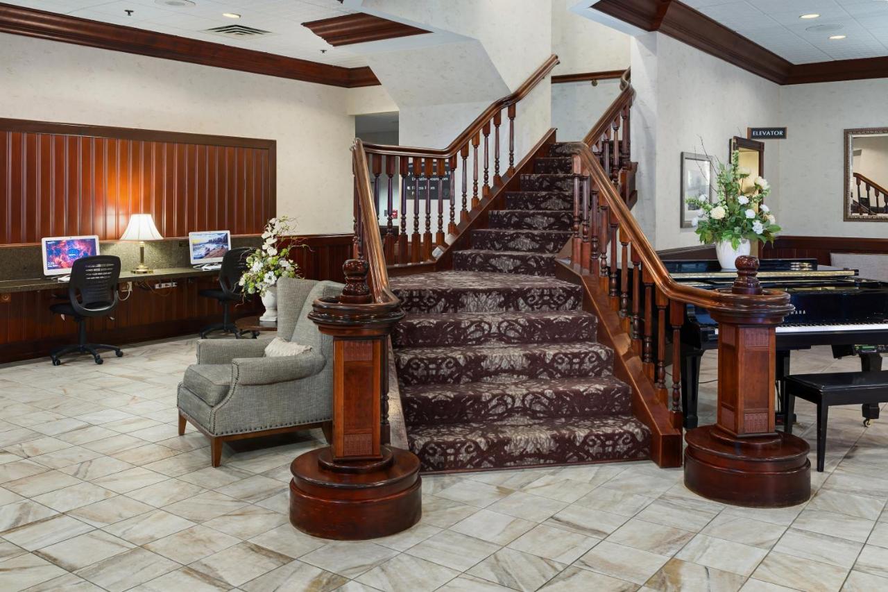 | Park Place Hotel & Conference Center