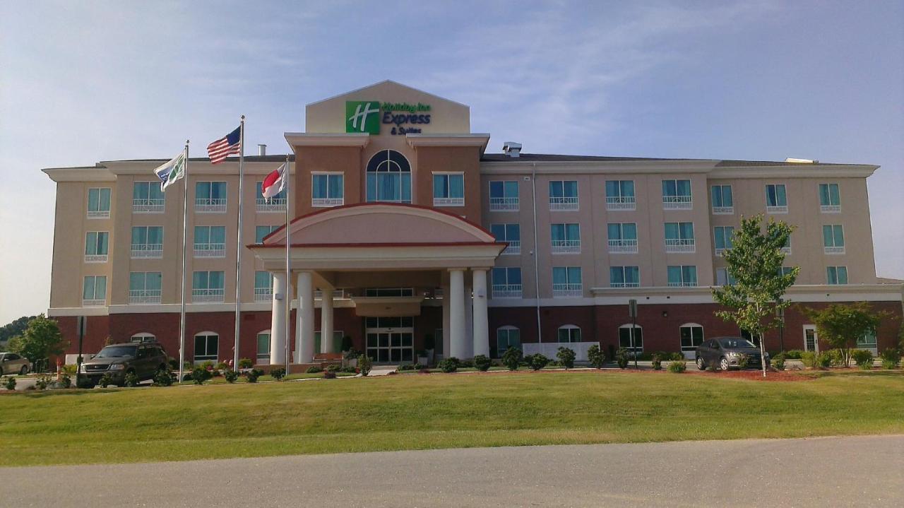  | Holiday Inn Express Hotel & Suites Smithfield - Selma I -95, an IHG Hotel